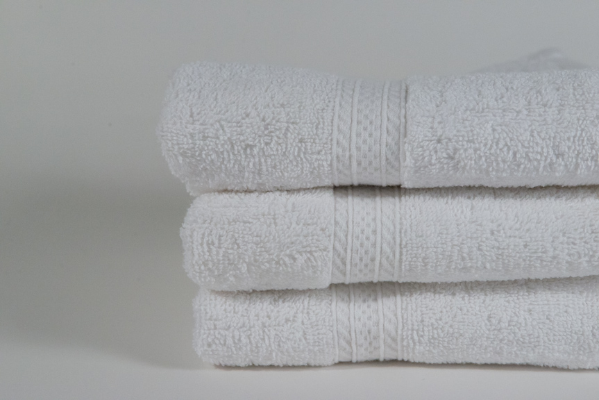 PLUSH BATH TOWEL, WHITE - 27